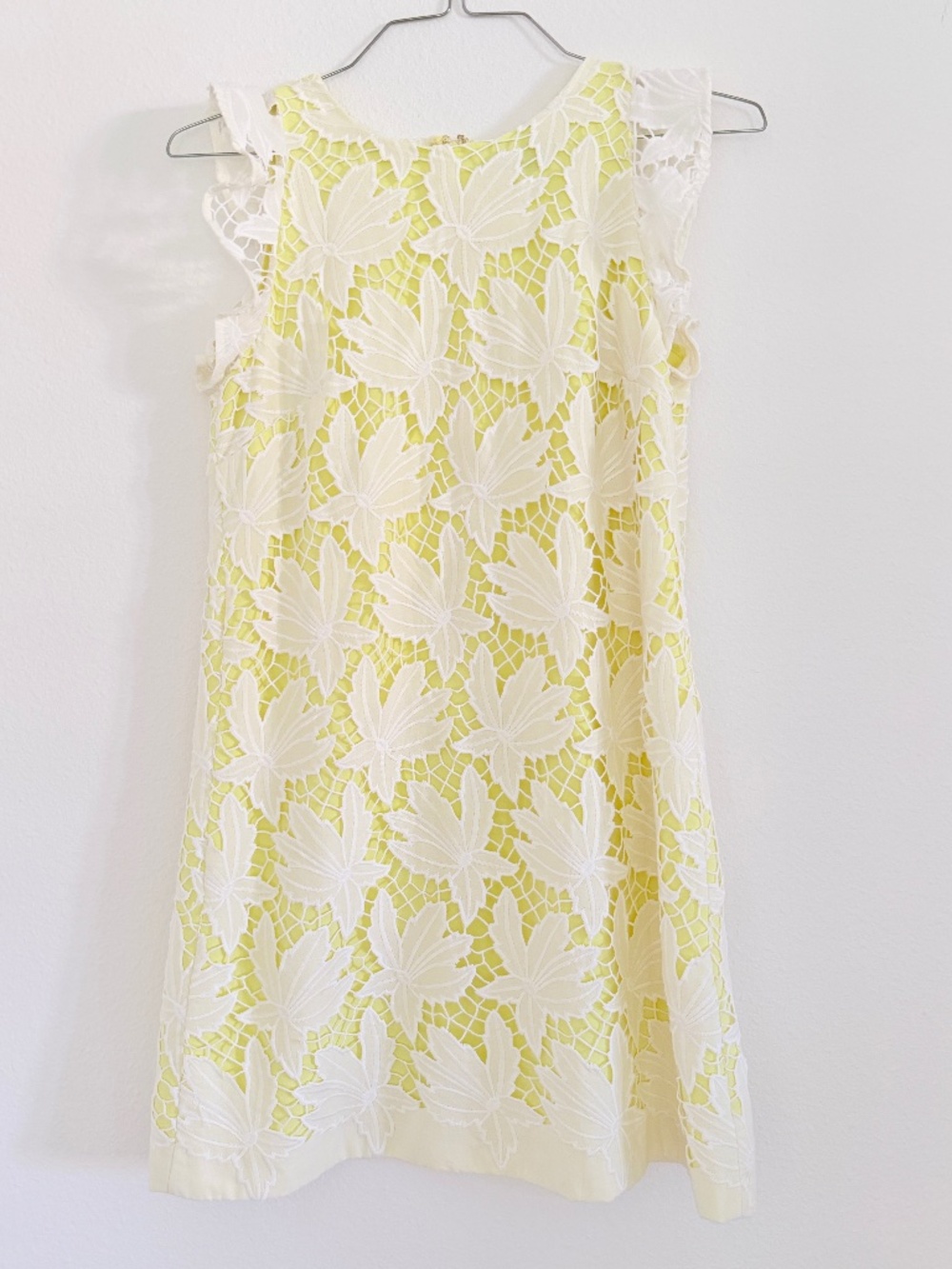 TAHARI ASL White Floral Lace Yellow Dress – Size 4P